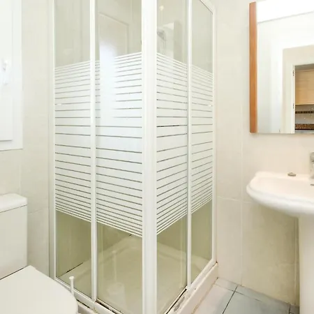 2 Bedroom Cozy In *